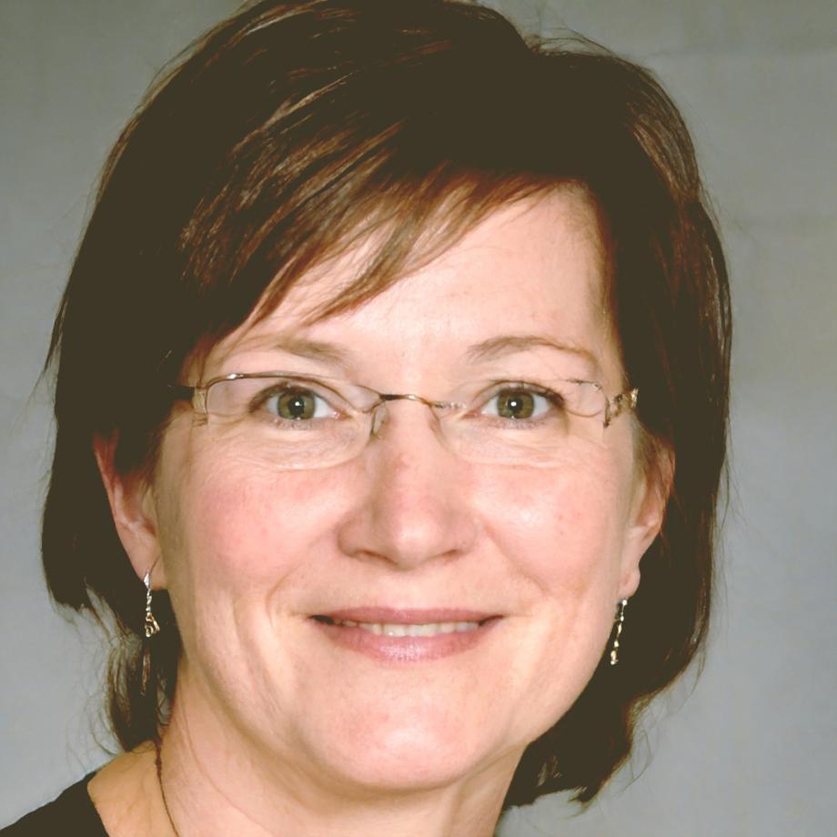Camille Moreau, Analyste Senior